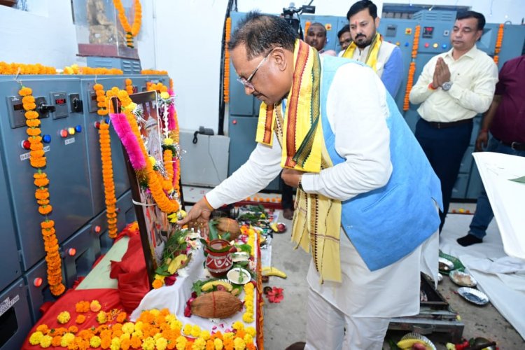 मुख्यमंत्री श्री विष्णु देव साय ने की भगवान विश्वकर्मा की पूजा-अर्चना  प्रदेशवासियों को विश्वकर्मा जयंती की शुभकामनाएं दी