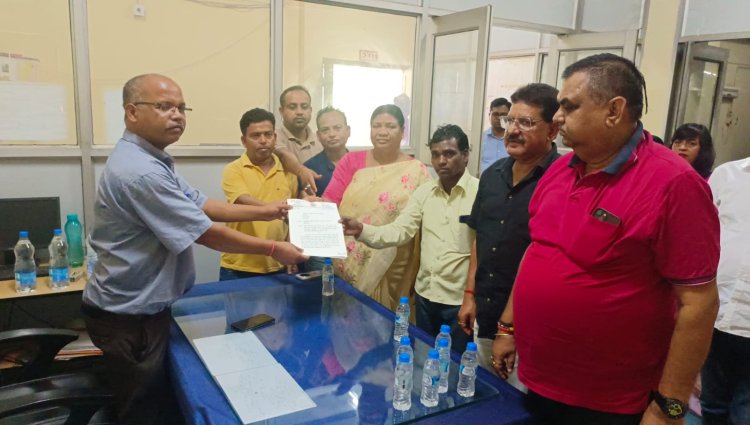 दो साल में काम पूरा ना होने पर बुरी तरह भड़की जशपुर विधायक श्रीमती रायमुनी भगत ने डीजीएम से की चर्चा : दिया बंद पड़े 54 बीएसएनएल मोबाइल टावर सुधारने पांच दिन का अल्टीमेटम