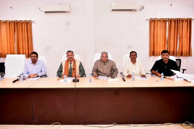 विष्णु सुशासन में जीरो टॉलरेंस का मिला प्रमाण : सिम्स के डीन डॉ. सहारे और अस्पताल अधीक्षक डॉ. नायक निलम्बित,स्वास्थ्य मंत्री ने स्वशासी समिति बैठक में की निलंबन की घोषणा