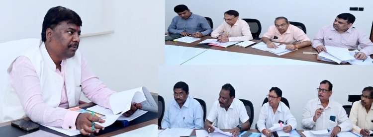मंत्री केदार कश्यप के निर्देश पर कुनकुरी में खुलेगा कार्यपालन अभियंता जल संसाधन का नवीन कार्यालय,कार्यो की प्रशासकीय स्वीकृति मिलते ही टेंडर प्रक्रिया शुरू करने मंत्री ने दिया  निर्देश