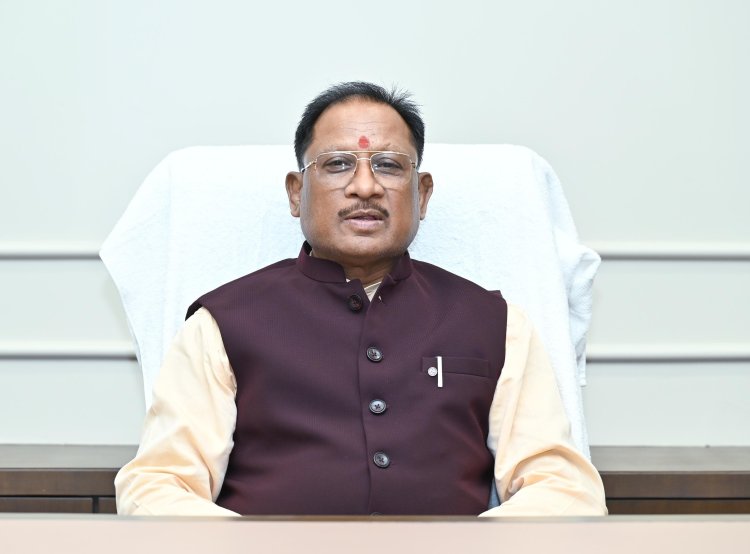 मुख्यमंत्री ने ठाकुर प्यारेलाल सिंह की पुण्यतिथि पर उन्हें किया नमन