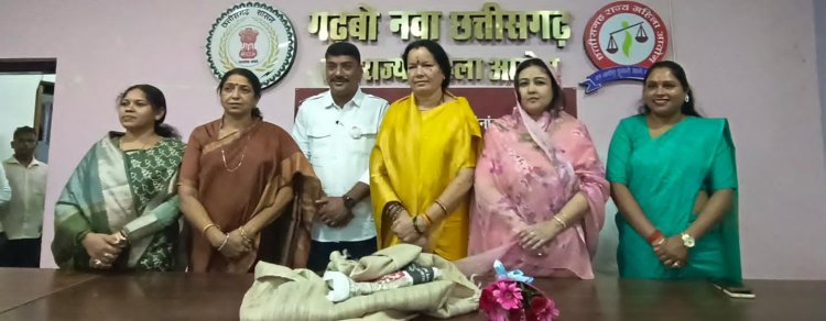 महिलाओ के अधिकारों और हितों की रक्षा में सक्रिय भूमिका निभाएगी राज्य महिला आयोग:  प्रियंवदा सिंह जूदेव,  श्रीमती जूदेव सहित आयोग की पांच नवनियुक्त सदस्यों ने कार्यभार सम्हाला