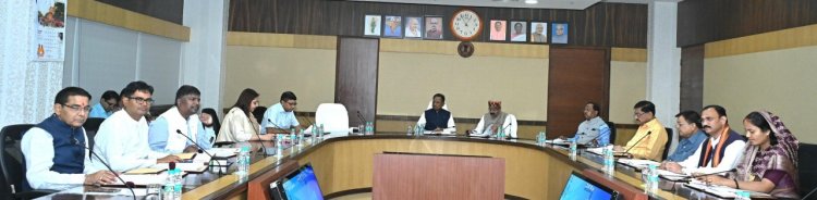 छत्तीसगढ़ की नई औद्योगिक विकास नीति पर कैबिनेट की मुहर, नई औद्योगिक नीति 01 नवंबर 2024 से 31 मार्च 2030 तक के लिए होगी लागू, सेवा उद्यमों की स्थापना को प्रोत्साहन का प्रावधान, औद्योगिक नीति 2024-30 में सेवानिवृत्त सैनिकों, अग्निवीरों, कमजोर वर्ग, नक्सल पीड़ित एवं तृतीय लिंग के उद्यमियों को विशेष प्रोत्साहन