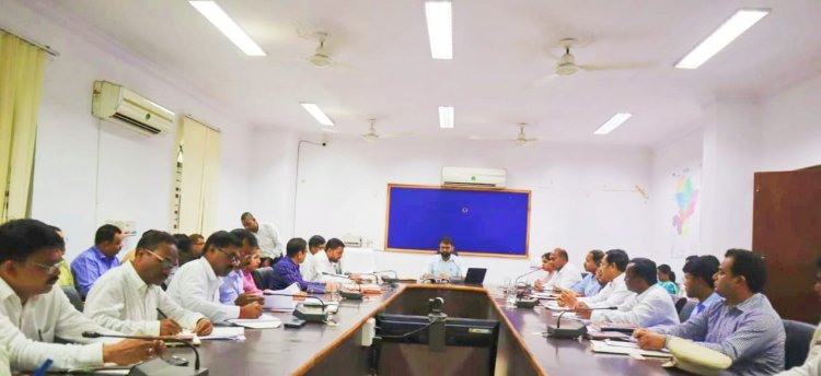 कलेक्टर ने राज्योत्सव की तैयारी करने के दिये निर्देश  नए किसानों का पंजीयन, भौतिक सत्यापन, चावल  उलब्धता की जानकारी दे