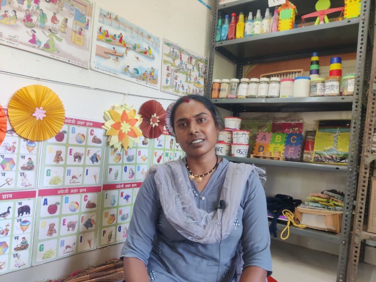 महिलाओं को दीपावली से पूर्व मिली खुशियों की नोटिफिकेशन   महतारी वंदन योजना की राशि से महिलाएं हो रहीं सशक्त