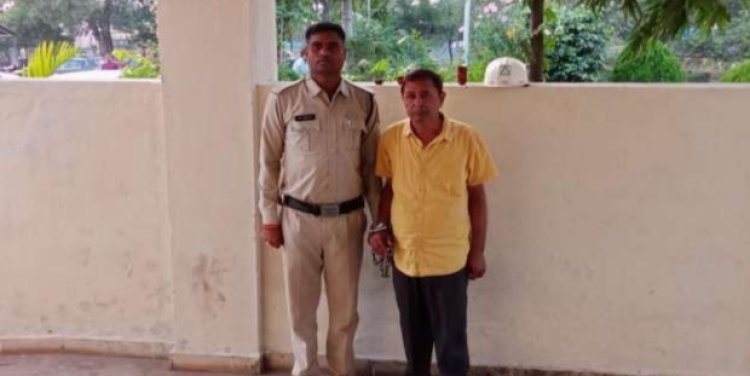 छत्तीसगढ़ियों के लिए आपत्तिजनक पोस्ट करने वाले निको स्टील प्लांट के असिस्टेंट मैनेजर गिरफ्तार...पढ़ें पूरी समाचार
