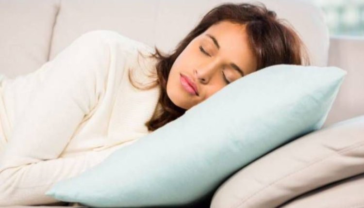 Health Tips: भूलकर भी सोने से पहले न करें ये काम...सेहत के लिए हानिकारक हो सकती है आपकी ये आदत...जाने पूरी जानकारी