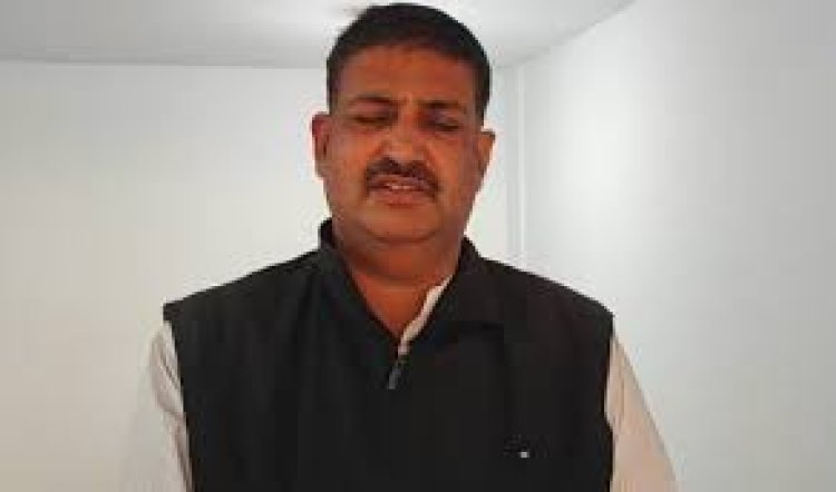 भाजपा संभाग प्रभारी सिंह ने कहा- 'प्लेइंग कार्ड्स बाँटने का झूठ भी वह कांग्रेस फैला रही है, जिसने महादेव सट्टा एप के जरिए प्रदेश के लाखों लोगों को सट्टे के दलदल में धकेला, हजारों करोड़ का घोटाला करके छत्तीसगढ़ को शर्मसार किया'...पढ़ें पूरी खबर