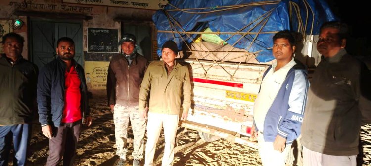 फरसाबहार में अवैध रूप से परिवहित लगभग 63 बोरी अवैध धान किया गया जप्त,   राजस्व एवं पुलिस विभाग के संयुक्त दल ने वाहन जप्त कर की कार्यवाही