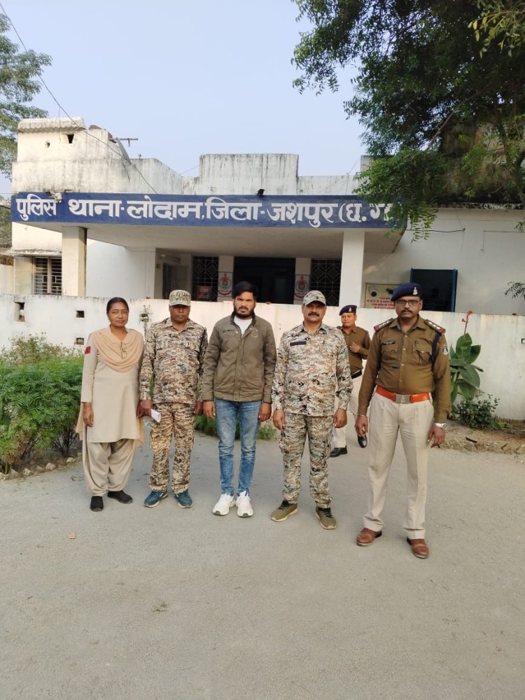कुख्यात अन्तर्राज्यीय गौ-तस्कर मो. याकुब अंसारी को पकड़ने जशपुर पुलिस के हाथ लगी बड़ी सफलता : छत्तीसगढ़ से झारखंड,  पश्चिम बंगाल तक गौ-तस्करी का फैला था जाल,छ.ग.कृषि पशु परि.अधि. 2004 की धारा 4, 6, 10 एवं पशु क्रूरता अधि. की धारा 11 का अपराध पंजीबद्ध
