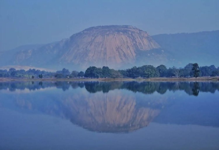 प्रदेश के पर्यटन को मिली नई पहचान : मधेश्वर पहाड़ को मिला शिवलिंग की विश्व की सबसे बड़ी प्राकृतिक प्रतिकृति होने का गौरव,  ’लार्जेस्ट नेचुरल शिवलिंग’ के रूप में गोल्डन बुक ऑफ वर्ल्ड रिकॉर्ड में दर्ज हुआ नाम, मुख्यमंत्री ने दी शुभकामनाएँ