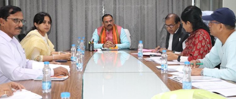 स्वास्थ्य मंत्री की अध्यक्षता में आयोजित हुई सिकल सेल संस्थान के संचालक मंडल की 10वीं बैठक,  सिकल सेल संस्थान छत्तीसगढ़ का सेंटर ऑफ़ एक्सीलेंस के रूप में होगा उन्नयन
