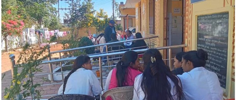 पीएचसी घोलेंग में विकासखण्ड स्तरीय समस्त सीएचओ की समीक्षा बैठक हुई सम्पन्न, एनक्यूएएस में शत प्रतिशत भाग लेने किया गया निर्देशित