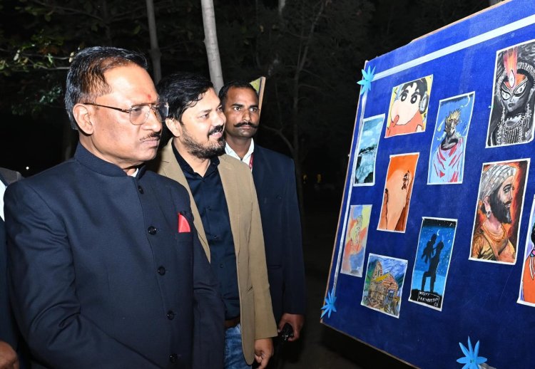 कांगेर वैली अकादमी के 18वें वार्षिक उत्सव में शामिल हुए मुख्यमंत्री विष्णुदेव साय ने कहा किसी भी क्षेत्र में सफलता के लिए शिक्षा जरूरी