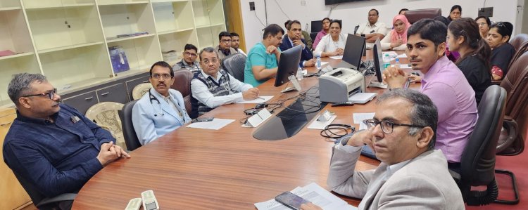 मुख्यमंत्री श्री विष्णुदेव साय के निर्देश पर स्वास्थ्य विभाग में सुधार की दिशा में हो रहा है लगातार काम,  स्वास्थ्य मंत्री श्री श्याम बिहारी जायसवाल ले रहे हैं योजनाओं का फीडबैक,  अम्बेडकर अस्पताल में आयोजित हुई क्लीनिकोपैथोलॉजिकल को-रिलेशन (सीपीसी)मीटिंग,  मरीज की मृत्यु के कारणों का होता है मूल्यांकन, सही इलाज नहीं मिला तो विभाग की जिम्मेदारी