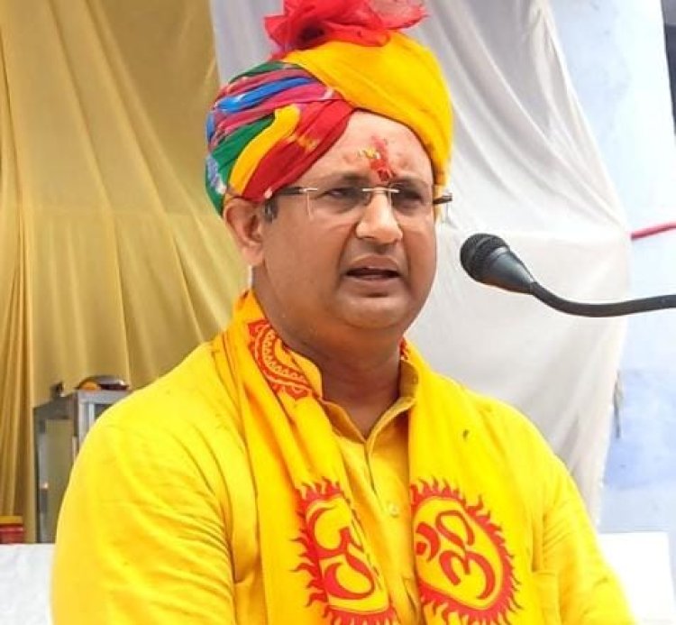 ब्रेकिंग जशपुर : सद्गुरु ज्ञानगंगा भव्य कलश शोभायात्रा आज, विराट 108 कुंडीय गायत्री महायज्ञ की होगी शुरुआत,जुटेंगे हजारों श्रद्धालु,कोतबा नगर सजकर तैयार,3 से 6 जनवरी तक यज्ञ आयोजन,शांतिकुंज हरिद्वार से पधारे प्रज्ञा पुरोहितों द्वारा वेदमन्त्रों के साथ होगा ज्ञान गंगा का प्रवाह।4 जनवरी को डॉ चिन्मय पंड्या का आगमन।