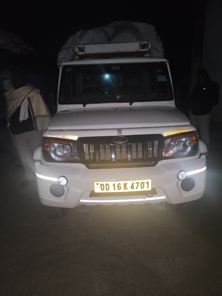 कलेक्टर श्री रोहित व्यास के निर्देश पर अन्य राज्यों से अवैध रूप से परिवहित और संग्रहित धान के खिलाफ जिला प्रशासन की सख़्त कार्यवाही जारी, राजस्व अमला और खाद्य विभाग की संयुक्त टीम के द्वारा दोकड़ा में उड़ीसा से आ रही 60 बोरी अवैध धान जप्त
