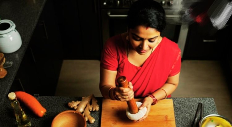 Health Tips : ठंड में लगातार अदरक कूट-कूटकर चाय बना रहे हैं आप?..ये है कितना खतरनाक...जाने पूरी जानकारी