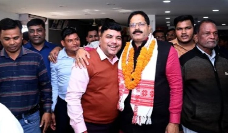 Raigarh News : लैलूंगा नगर पंचायत अध्यक्ष की सीट के लिए प्रमुख दावेदार...उभतरे युवा चेहरा के नाम आते ही राजनीतिक गलियारों में मची खलबली…पढ़ें पूरी खबर