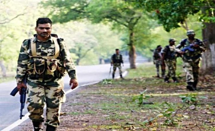 Chhattisgarh Breaking : ओडिशा-छत्तीसगढ़ सीमा पर पुलिस और नक्सलियों के बीच मुठभेड़...सर्च ऑपरेशन जारी...पढ़ें पूरी खबर