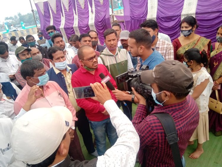 मतदान स्थल की जगह ब्लाक अथवा तहसील मुख्यालयों में हो पंच और सरपंच चुनाव के वोटो की गिनती - "छग संयुक्त कर्मचारी मोर्चा"