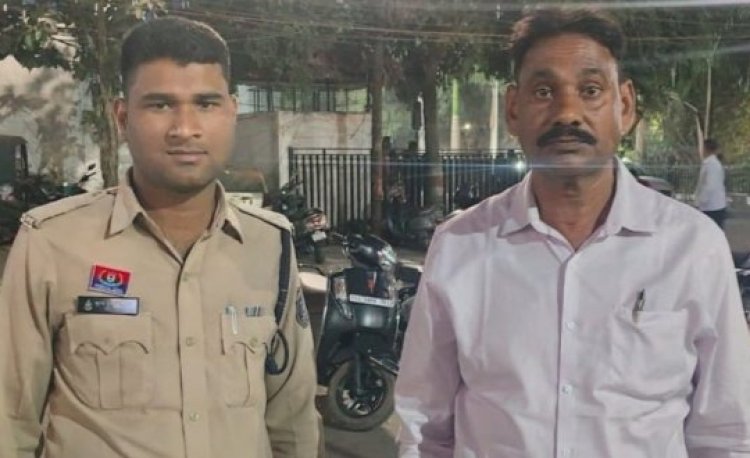 Chhattisgarh News : सस्ते में जमीन दिलाने के नाम पर पुलिसवालों को लगाया करोड़ों का चूना...आरोपी गिरफ्तार...पढ़ें पूरी समाचार