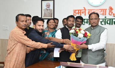 16 मार्च को जशपुर नगर सरकार के शपथ ग्रहण समारोह में बतौर मुख्य अतिथि शामिल होंगे मुख्यमंत्री विष्णुदेव साय,कार्यक्रम को लेकर तैयारी शुरू,जशपुर विधायक रायमुनी भगत के नेतृत्व में पार्षदों ने किया मुख्यमंत्री साय को आमंत्रित