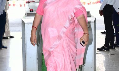  पूर्व संसदीय सचिव का फेसबुक पोस्ट निंदनीय,यूडी मिंज पर कानूनी कार्यवाही का मांग करते हुए जशपुर विधायक श्रीमती रायमुनी भगत ने कहा कांग्रेसी नेता व पूर्व संसदीय सचिव यूडी मिंज का फेसबुक पोस्ट कांग्रेसीयों की देश विरोधी मानसिकता के प्रमाण