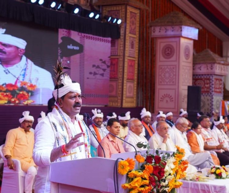 बस्तर पंडुम में बिखर रही जनजातीय संस्कृति की अनुपम छटा : बस्तर की गौरवशाली संस्कृति को वैश्विक पटल पर पहुँचाने की पहल - उप मुख्यमंत्री श्री विजय शर्मा ,,,,,बस्तर पंडुम की चर्चा देश-विदेश में - श्री केदार कश्यप*