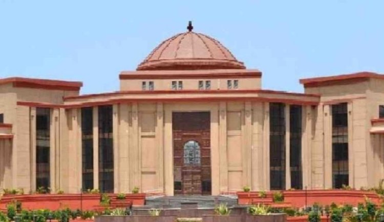 Jashpur News : शादी के बाद Facebook पर गंदी चैटिंग करती थी पत्नी..फैमिली कोर्ट में पति ने लिया तलाक..पत्नी पहुंची हाईकोर्ट..पढ़ें पूरी खबर
