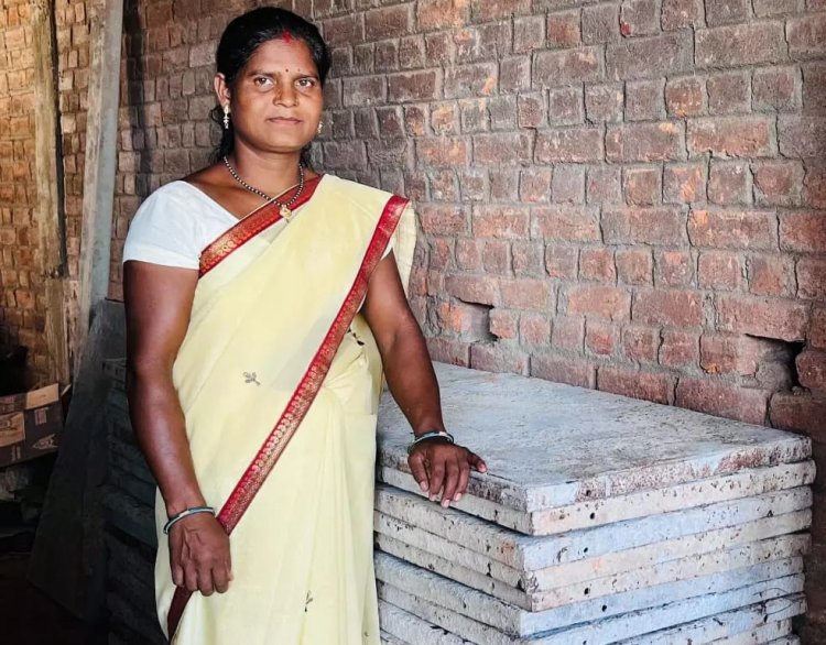 Jashpur News : शासन की योजनाओं से सशक्त बनी जशपुर की उद्यमी महिला..खुद की पहचान के साथ दूसरे महिलाओं को भी किया प्रेरित..पढ़ें पूरी खबर