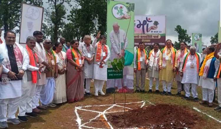 CG Breaking : भाजपा के प्रशिक्षण शिविर.! मैनपाट में पहले नेताओं ने किया वृक्षारोपण..दिया पर्यावरण संरक्षण का संदेश..पढ़ें पूरी खबर