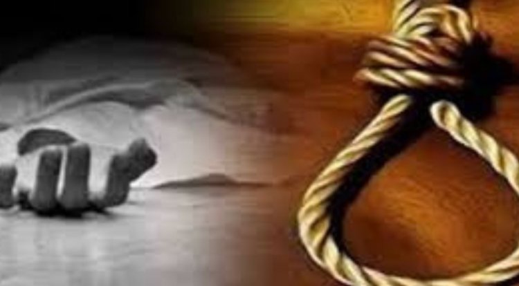 CG Suicide : कमरे में फांसी लगाकर युवती ने की आत्महत्या..जांच में जुटी पुलिस..पढ़ें पूरी ख़बर