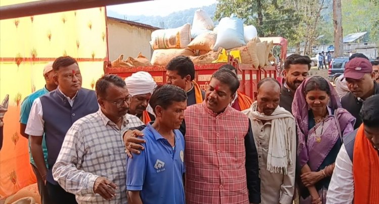 माननीय केदार कश्यप ने किये अनेक विकास कार्यों का शिलान्यास,,,ओरछा मे खुलेगा तेंदुपत्ता संग्रहण केंद्र