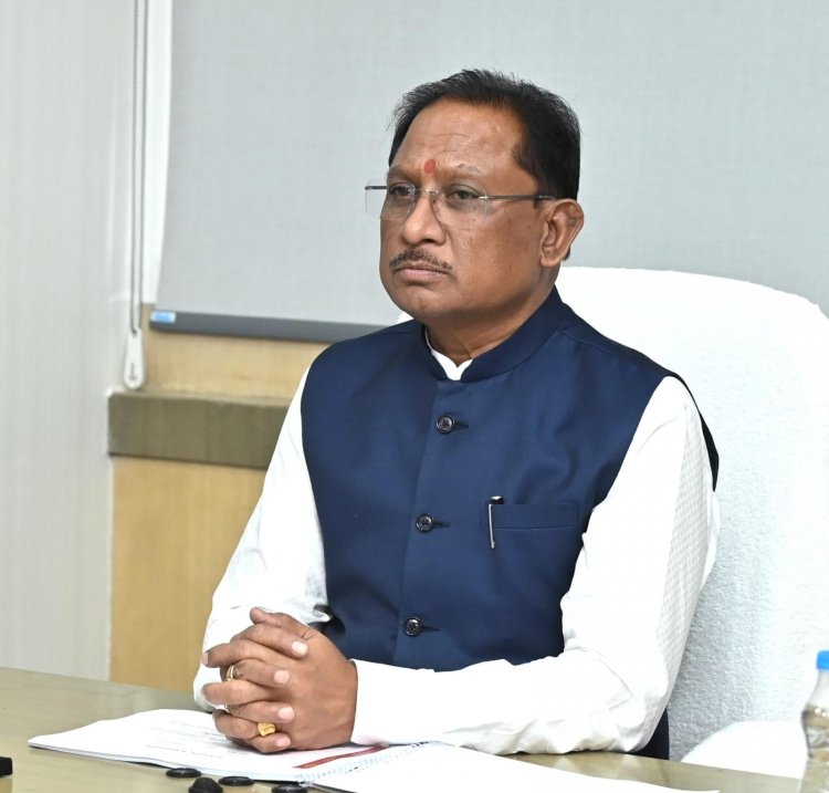 बस्तर में शांति और विकास की नई दिशा, 65 लाख के इनामी 10 माओवादी आत्मसमर्पण कर मुख्यधारा में लौटे