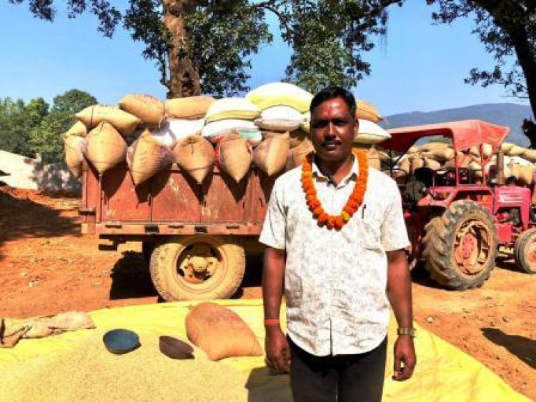 संतोष यादव ने धान खरीदी केंद्र में आसानी से बेचा अपना धान