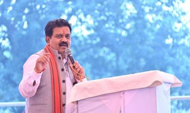 उपमुख्यमंत्री शर्मा ने बोड़ला ब्लॉक के 8 स्कूलों में स्मार्ट क्लास का किया शुभारंभ