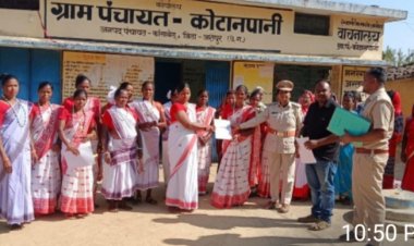 *महिलाओं को आत्मनिर्भर बनाने वन विभाग की बड़ी पहल,,,महिला स्व. सहायता समूहों को जस्क्राप्ट निर्माण हेतु 10 लाख की चक्रीय निधि प्रदान*