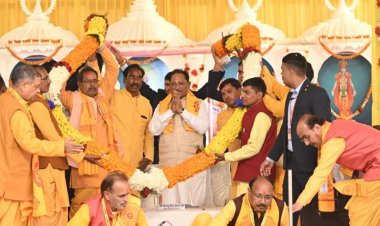 गायत्री मंत्र मानव जीवन को ऊर्जावान और संस्कारित बनाते हैं-मुख्यमंत्री विष्णु देव साय