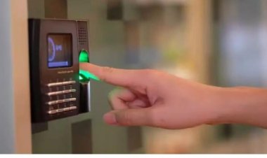 नए साल से सभी सरकारी कॉलेजों में भी बायोमेट्रिक सिस्टम अनिवार्य, प्राध्यापकों और कर्मचारियों को देनी होगी ऑनलाइन उपस्थिति