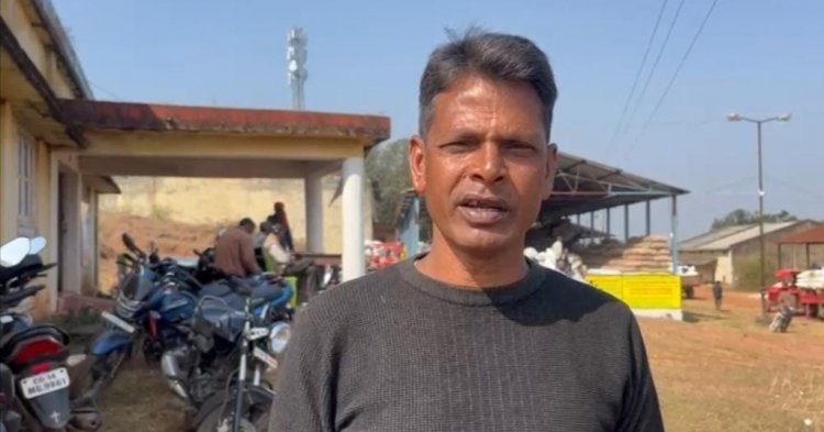 किसान दिनेश ने आसानी से बेचा अपना धान,,,खरीदी केंद्र मे अच्छी व्यवस्था देखकर खुशी जाहिर की मुख्यमंत्री को दिया धन्यवाद