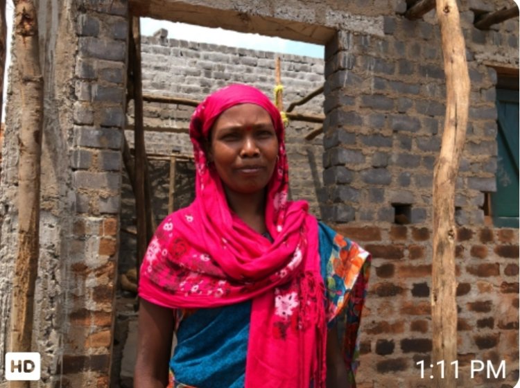 *बिरजमनी को मिला पक्का आवास,,अब बारिश मे नही होगी परेशानी,,महतारी वंदन योजना से मिल रही आर्थिक संबल*