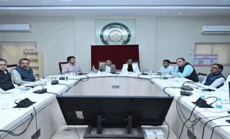 SIR समीक्षा बैठक में मुख्य निर्वाचन पदाधिकारी सख्त, दोबारा सत्यापन और BLO ऐप से अपलोड अनिवार्य