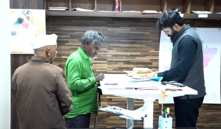 *कलेक्टर श्री रोहित व्यास ने जनदर्शन मे सुनी आमजन की समस्या*