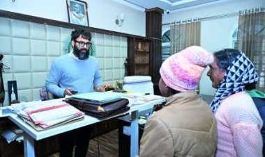 जिला जनदर्शन : कलेक्टर व्यास ने सुनी जन-समस्याएं, त्वरित समाधान के निर्देश जारी