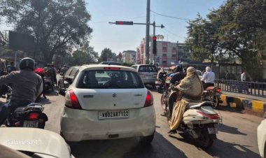 ट्रैफिक पुलिस का महा-एक्शन! 29 हजार वाहन होंगे सड़क से बाहर? ब्लैकलिस्ट होने से पहले चेक करें अपना स्टेटस