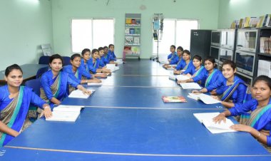 नक्सल प्रभावित क्षेत्रों में विज्ञान एवं वाणिज्य विषय के अध्ययन-अध्यापन के लिए मुख्यमंत्री की विशेष पहल