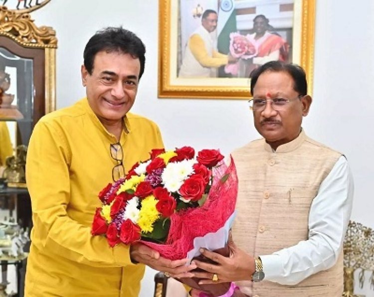 CM विष्णुदेव साय से सुप्रसिद्ध अभिनेता नीतिश भारद्वाज ने की मुलाकात