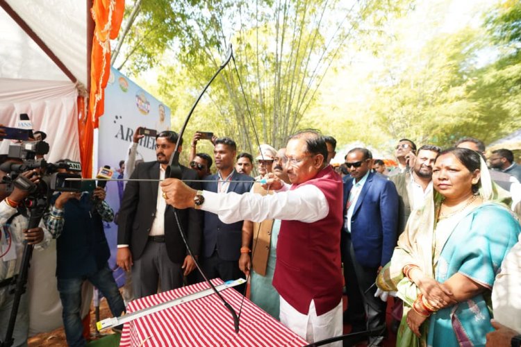 मुख्यमंत्री ने 10 रुपये की टिकट कटाकर मयाली नेचर कैंप में लिया एडवेंचर स्पोर्ट्स का आनंद