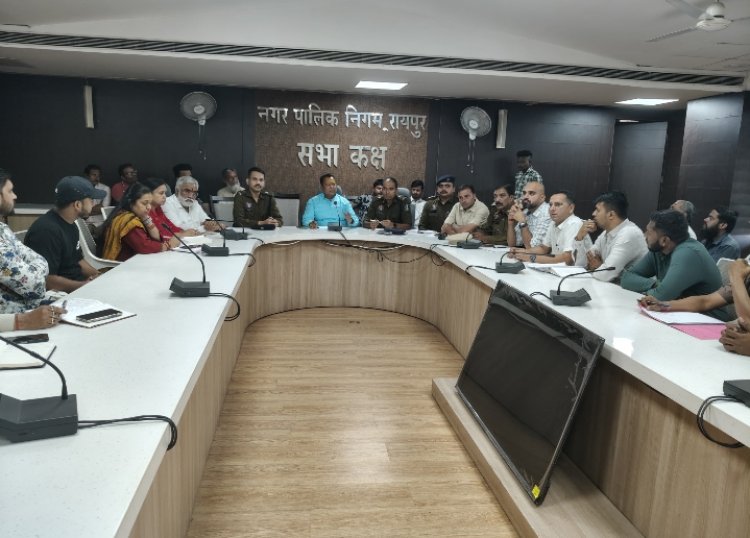 रायपुर निगम में 100 फेरी वालों की हुई बैठक, मौदहापारा संडे बाजार में नियम पालन के निर्देश